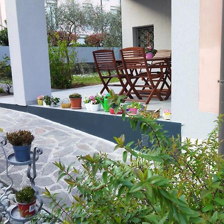 Apartamento Rose Garden House Wi-Fi Riva del Garda Exterior foto