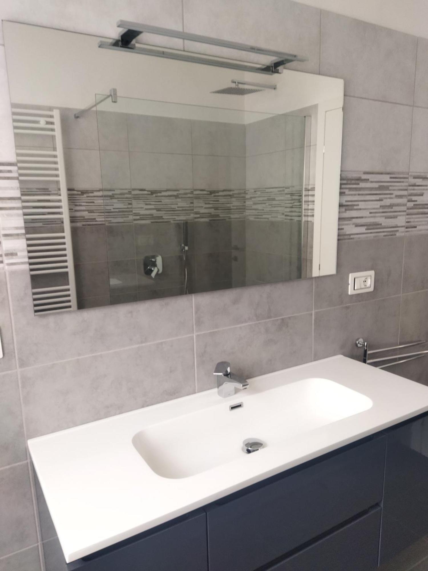 Apartamento Rose Garden House Wi-Fi Riva del Garda Exterior foto