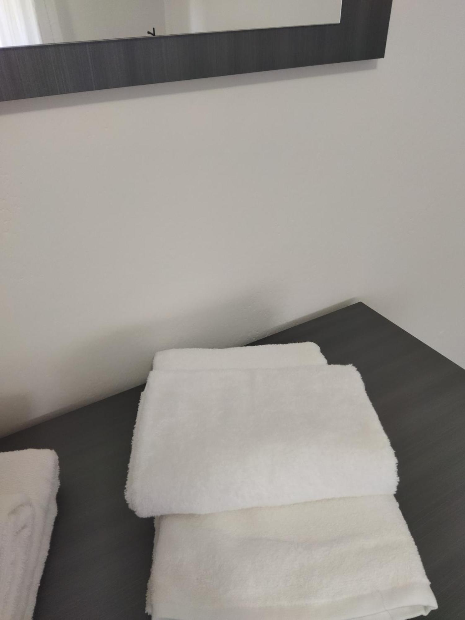 Apartamento Rose Garden House Wi-Fi Riva del Garda Exterior foto