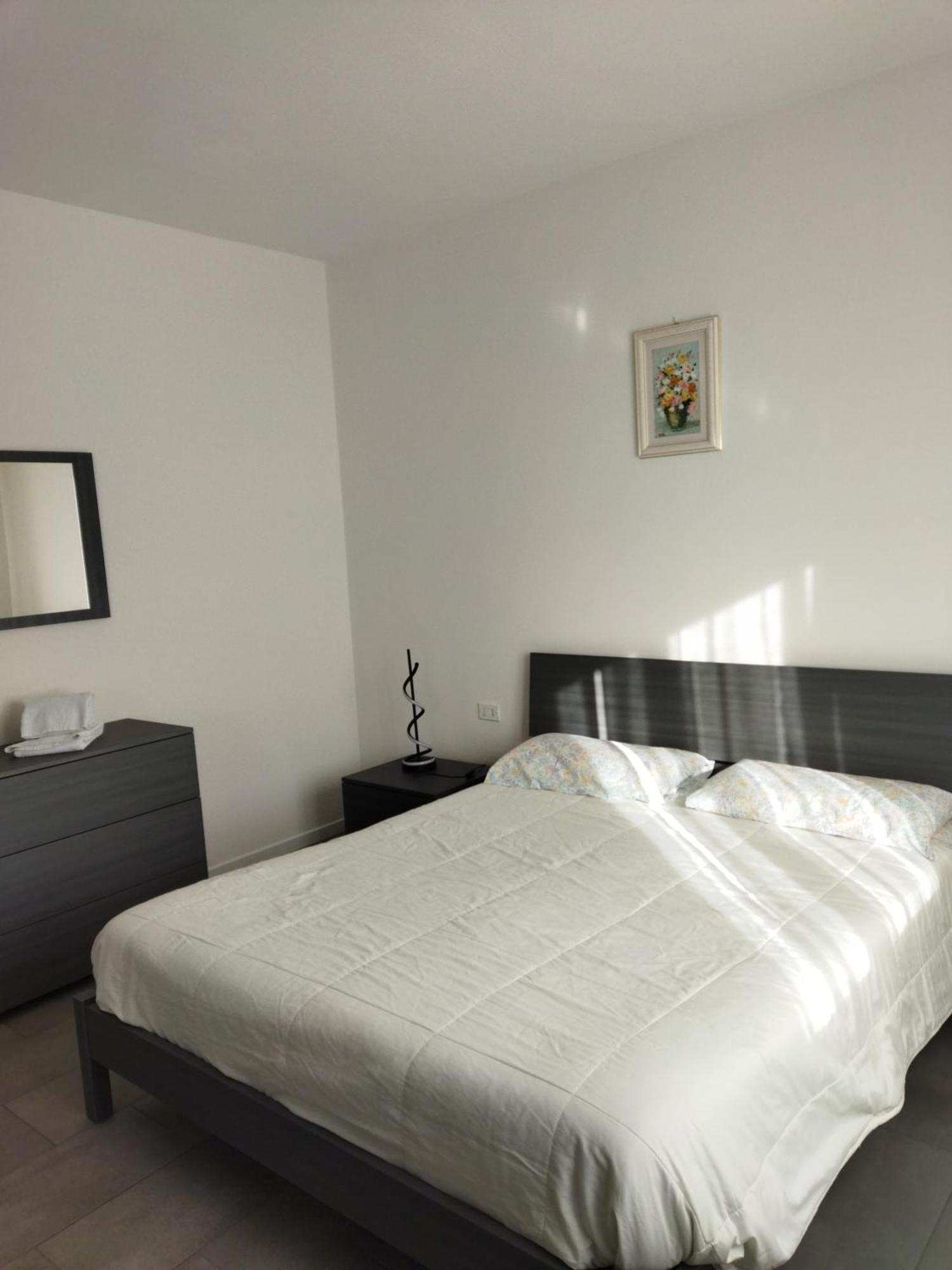 Apartamento Rose Garden House Wi-Fi Riva del Garda Exterior foto