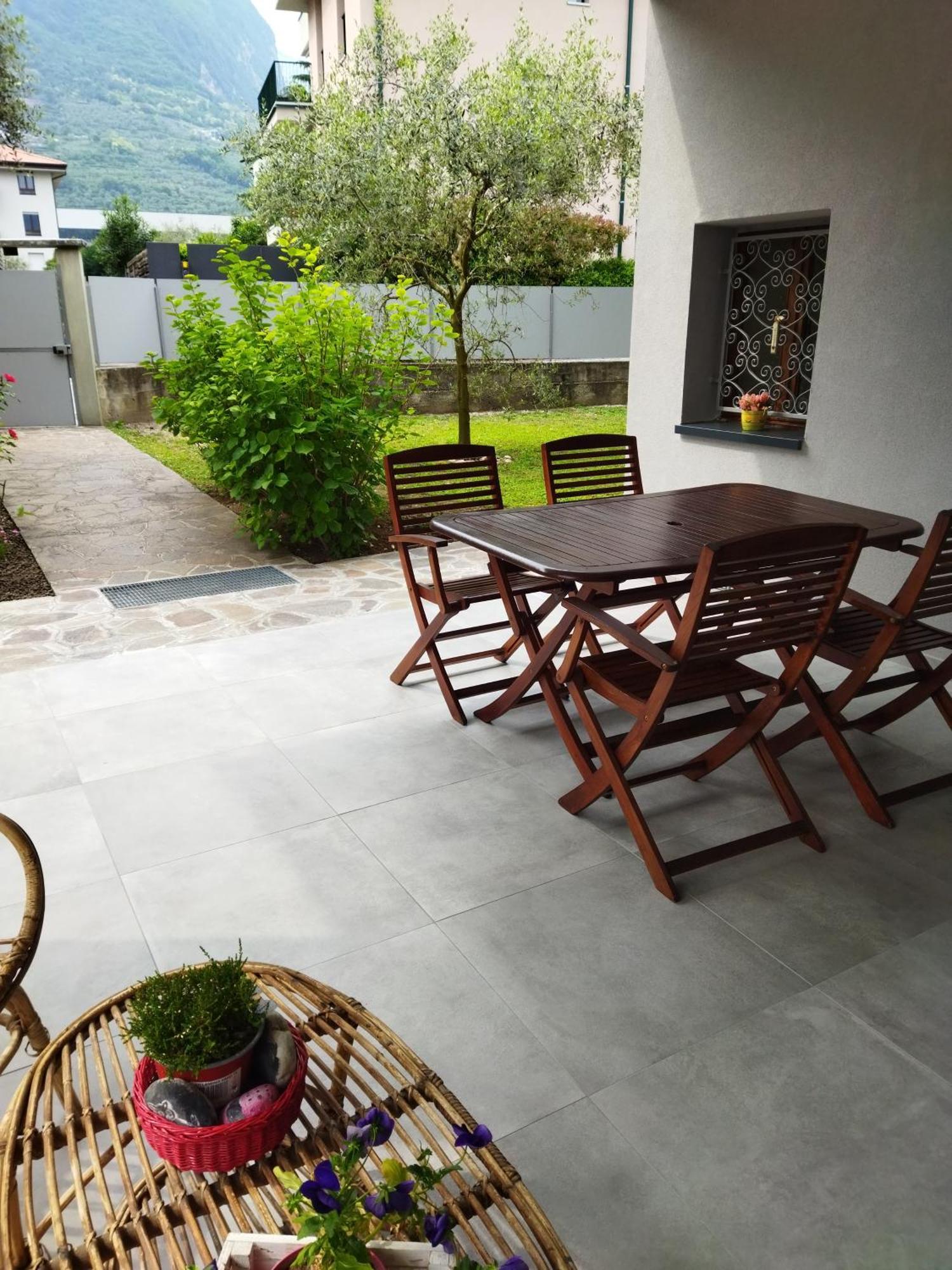 Apartamento Rose Garden House Wi-Fi Riva del Garda Exterior foto